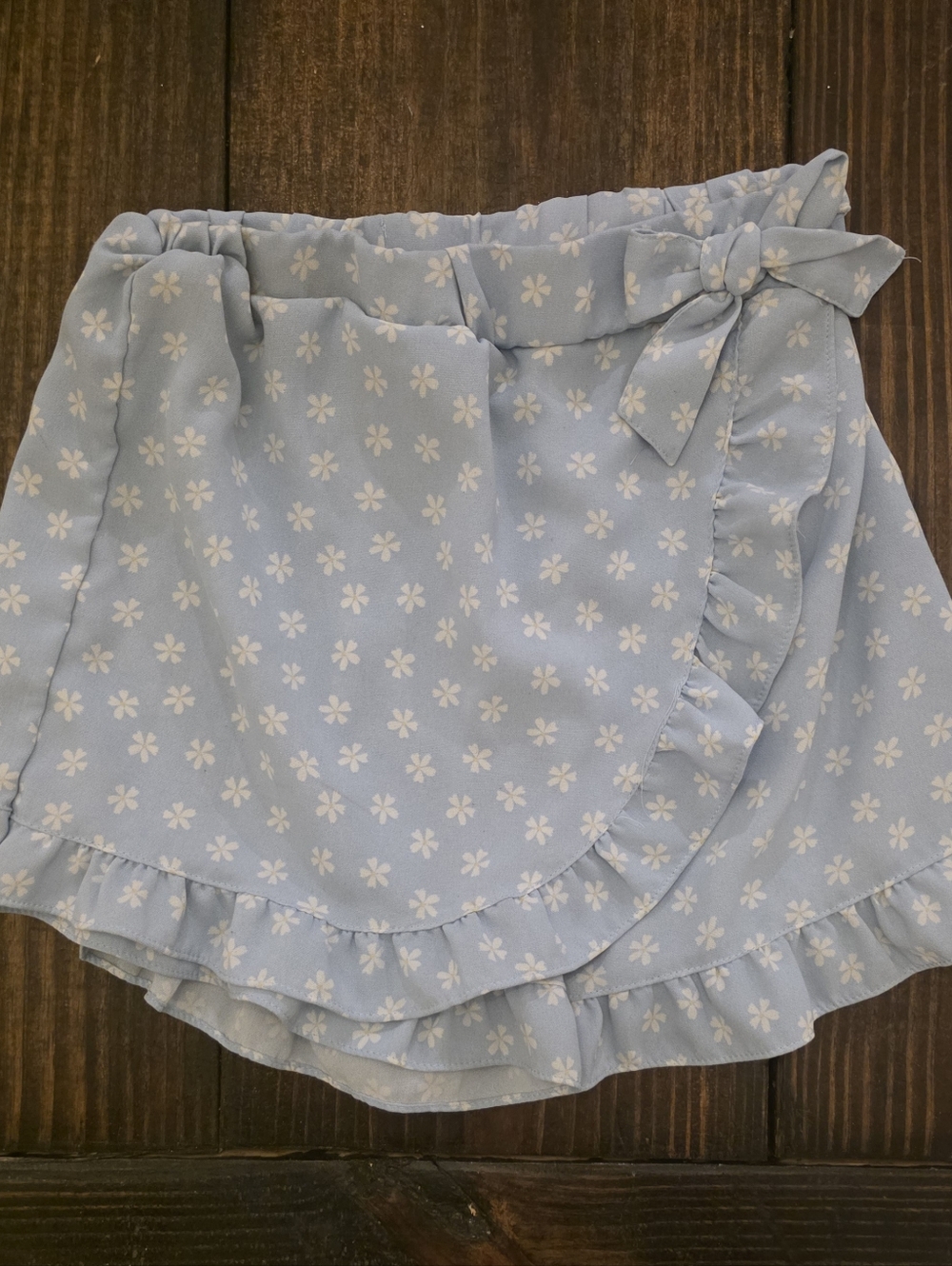 Girls Sky Blue Daisy Crop Top & Shorts Set 14 - Picture 3 of 5